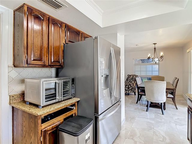 5126 ROLLING HILLS COURT, Tampa, FL 33617