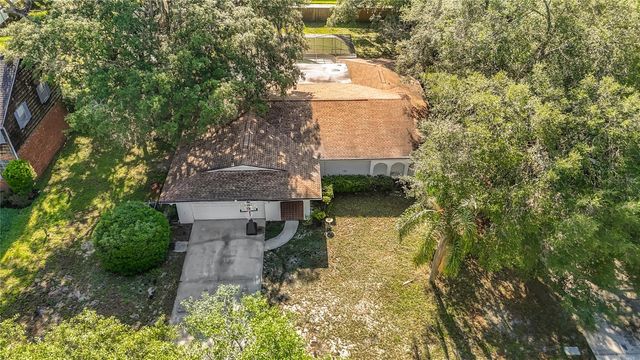 5126 ROLLING HILLS COURT, Tampa, FL 33617