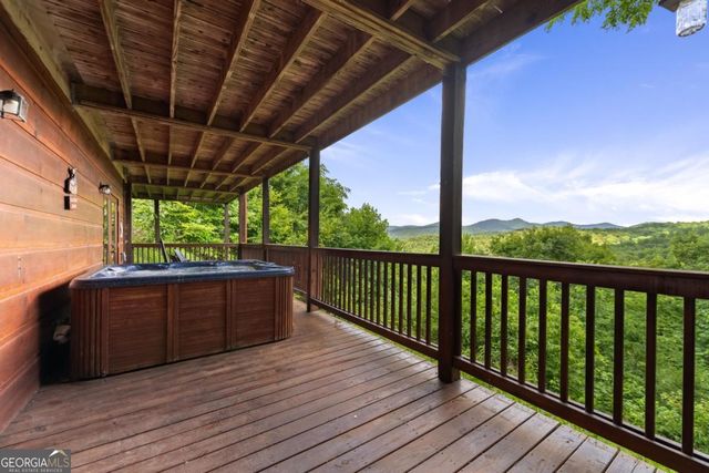 469 Mountain High Drive, Mineral Bluff, GA 30559