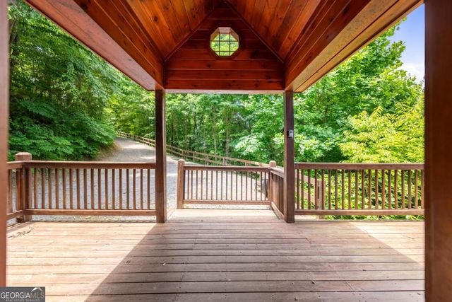 469 Mountain High Drive, Mineral Bluff, GA 30559