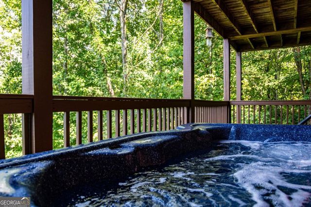 469 Mountain High Drive, Mineral Bluff, GA 30559