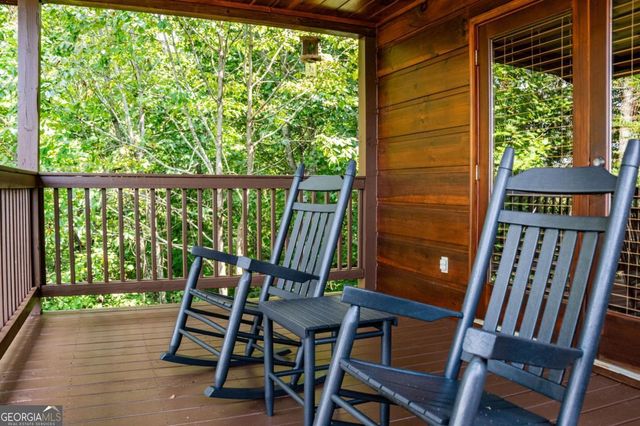 469 Mountain High Drive, Mineral Bluff, GA 30559