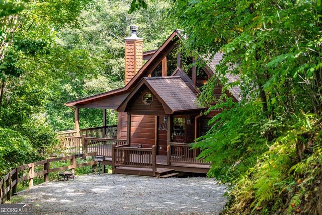 469 Mountain High Drive, Mineral Bluff, GA 30559