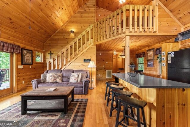 469 Mountain High Drive, Mineral Bluff, GA 30559