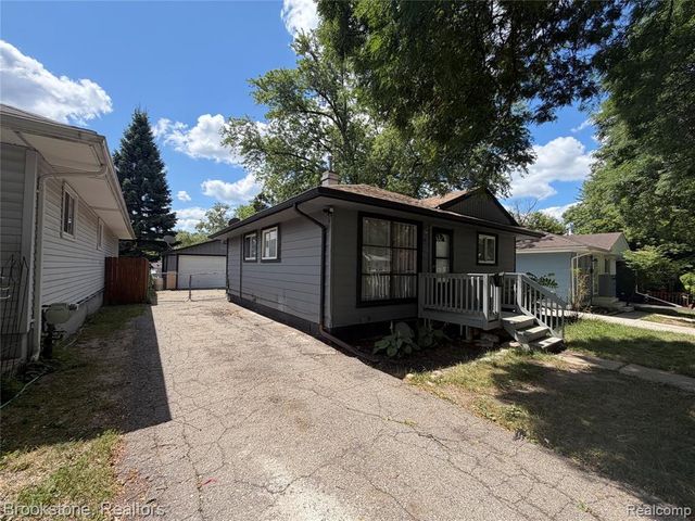 29 W Rutgers Avenue, Pontiac, MI 48340