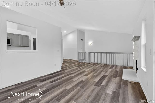 321 Oxford Court, Belleville, MI 48111