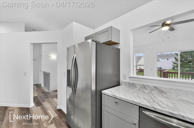 321 Oxford Court, Belleville, MI 48111