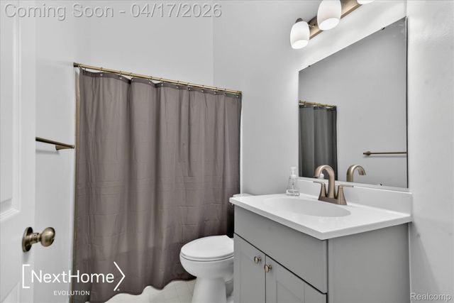 321 Oxford Court, Belleville, MI 48111