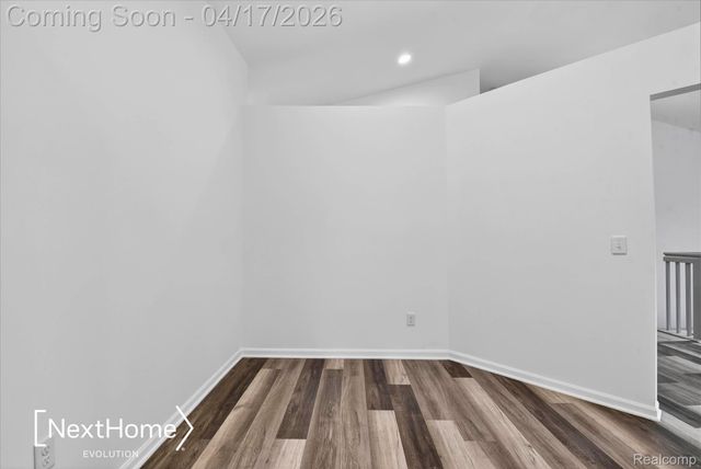 321 Oxford Court, Belleville, MI 48111