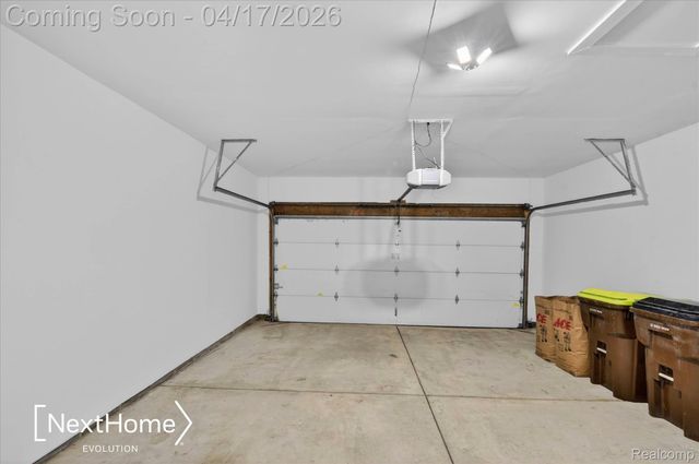 321 Oxford Court, Belleville, MI 48111