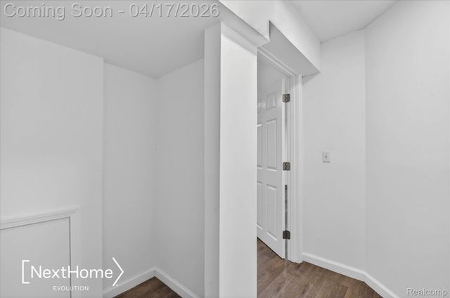 321 Oxford Court, Belleville, MI 48111