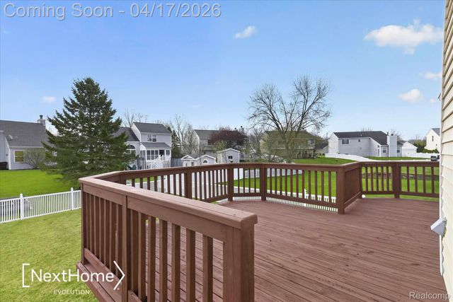 321 Oxford Court, Belleville, MI 48111