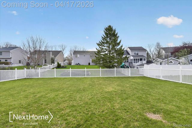 321 Oxford Court, Belleville, MI 48111