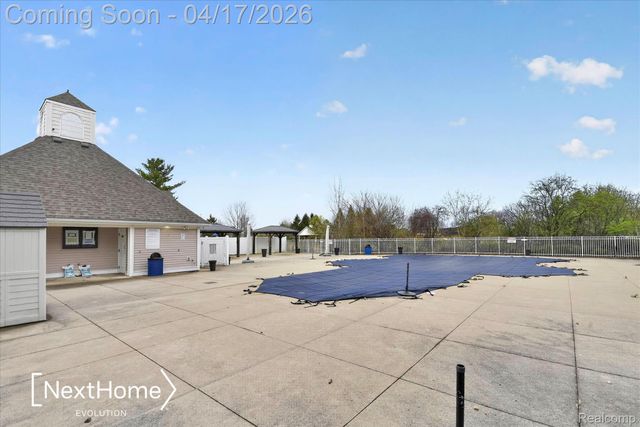 321 Oxford Court, Belleville, MI 48111