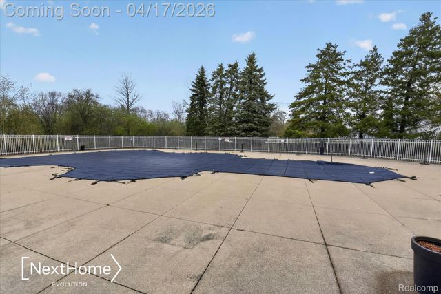 321 Oxford Court, Belleville, MI 48111