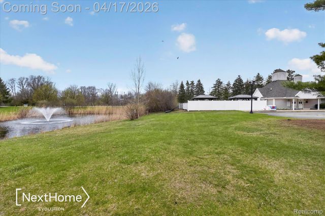 321 Oxford Court, Belleville, MI 48111