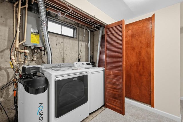 1138 Glacier Hill Drive, Madison, WI 53704