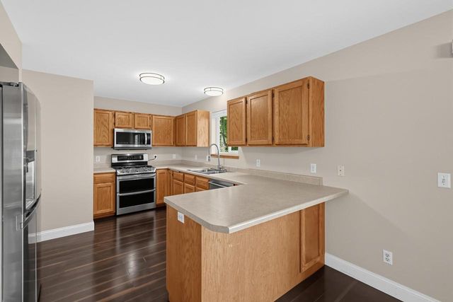 1138 Glacier Hill Drive, Madison, WI 53704