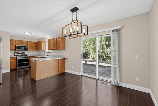 1138 Glacier Hill Drive, Madison, WI 53704