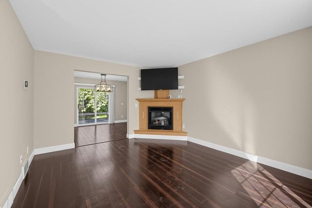 1138 Glacier Hill Drive, Madison, WI 53704