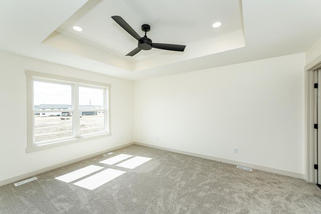 3435 Stonehedge Drive NE, Rochester, MN 55906