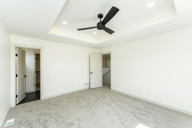 3435 Stonehedge Drive NE, Rochester, MN 55906