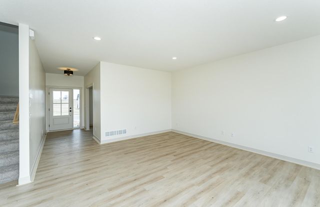 3435 Stonehedge Drive NE, Rochester, MN 55906