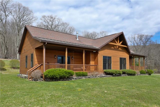 95 Tab Rd, Middletown, NY 12455