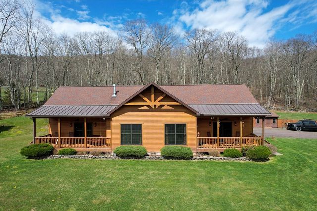 95 Tab Rd, Middletown, NY 12455