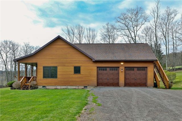 95 Tab Rd, Middletown, NY 12455
