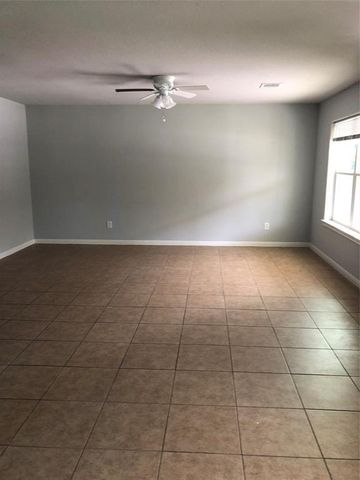 319 Kansas Street, Bacliff, TX 77518
