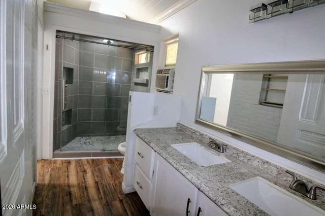 196 E CEDAR Street, Globe, AZ 85501