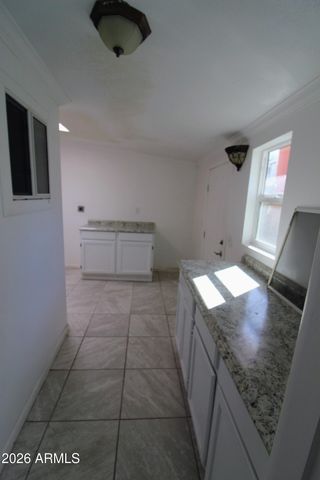 196 E CEDAR Street, Globe, AZ 85501