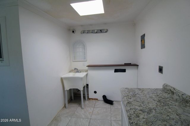 196 E CEDAR Street, Globe, AZ 85501