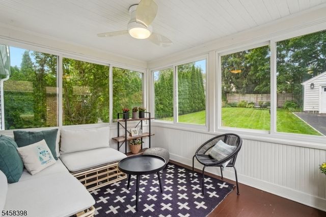 9 Greenfield Ave, Summit City, NJ 07901