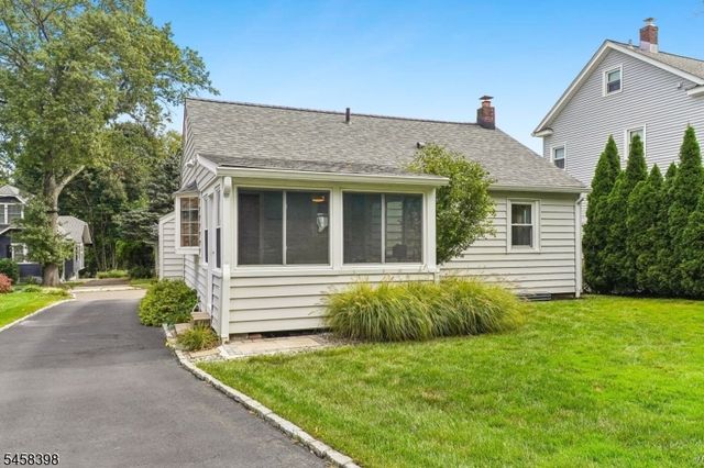 9 Greenfield Ave, Summit City, NJ 07901