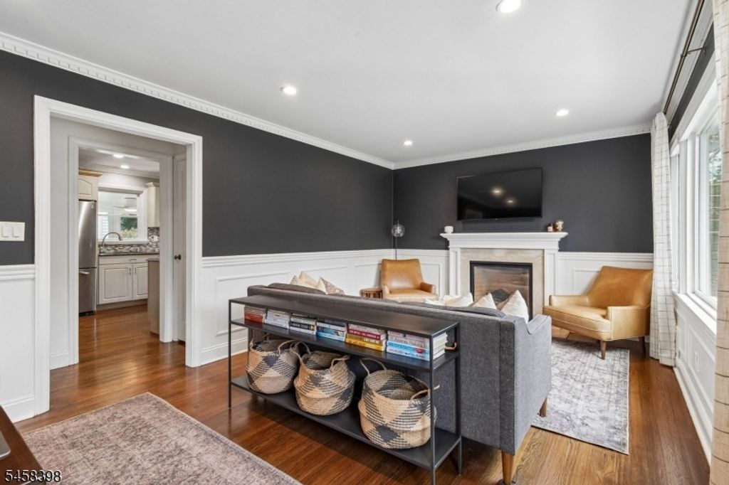 9 Greenfield Ave, Summit City, NJ 07901 — photo 2