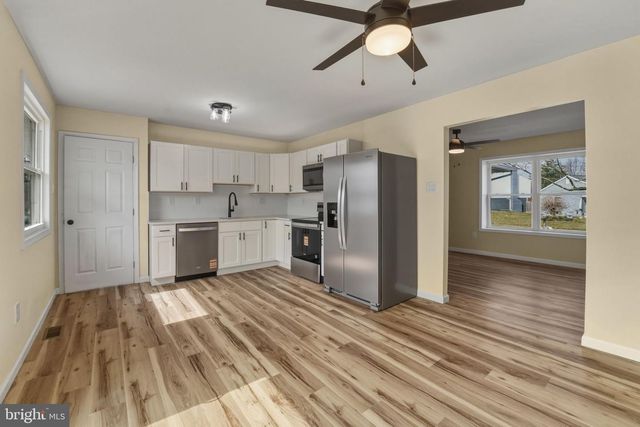 971 N BEECHAM RD, Williamstown, NJ 08094