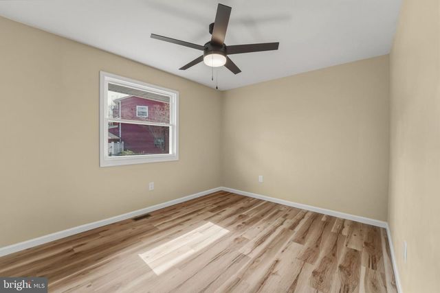 971 N BEECHAM RD, Williamstown, NJ 08094