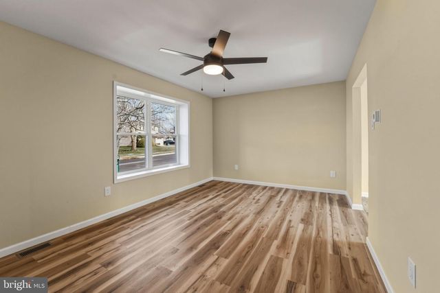 971 N BEECHAM RD, Williamstown, NJ 08094