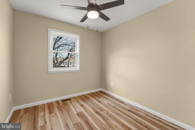 971 N BEECHAM RD, Williamstown, NJ 08094