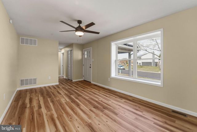 971 N BEECHAM RD, Williamstown, NJ 08094