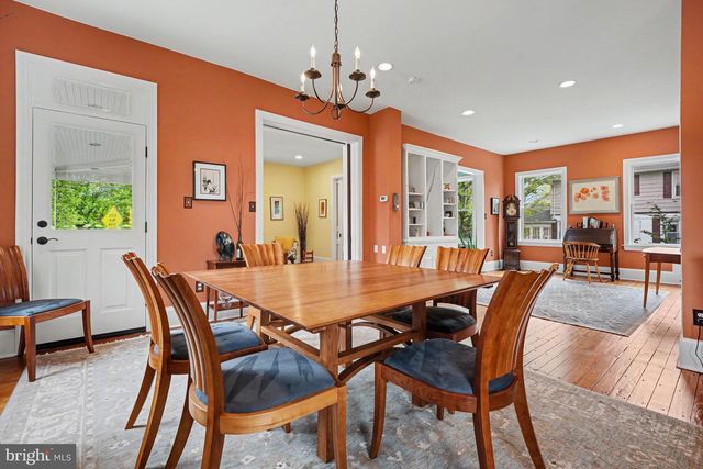 218 GREEN ST, Doylestown, PA 18901