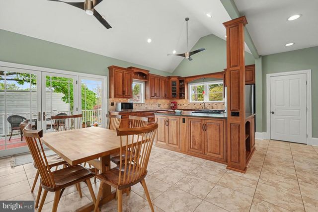 218 GREEN ST, Doylestown, PA 18901