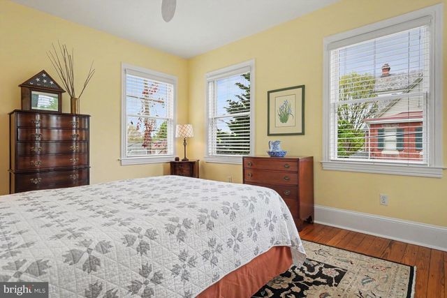 218 GREEN ST, Doylestown, PA 18901