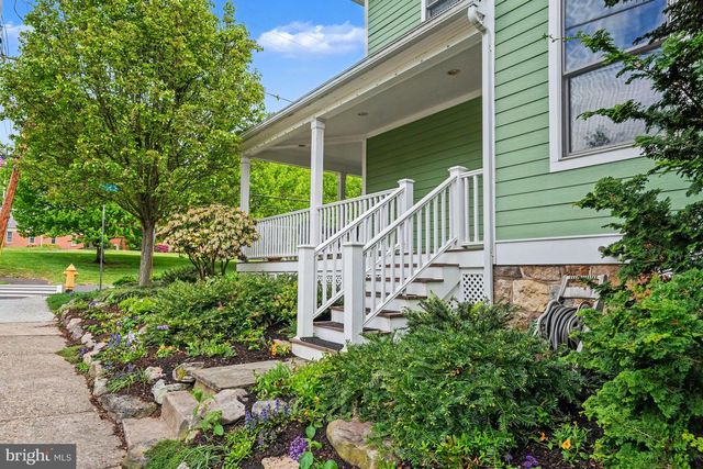 218 GREEN ST, Doylestown, PA 18901