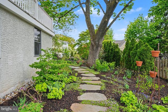 218 GREEN ST, Doylestown, PA 18901