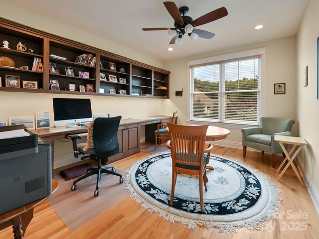 383 Ridgeview Hill Drive, Hendersonville, NC 28791