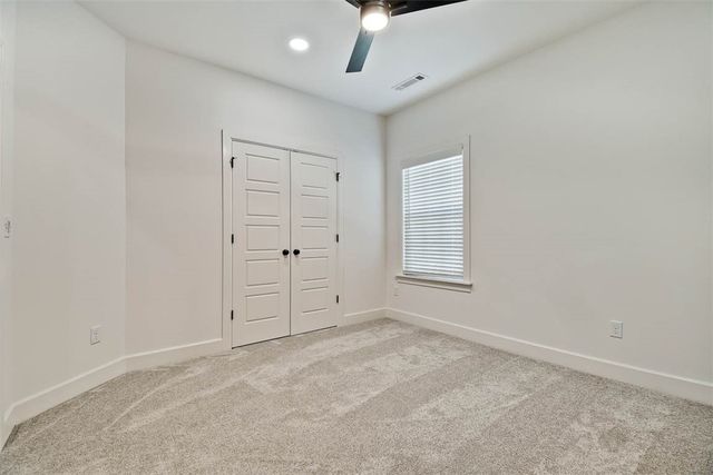 502 W Persimmon Street, Rogers, AR 72756