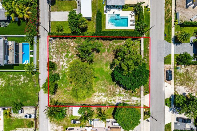 617 SE 2ND Avenue, Delray Beach, FL 33483